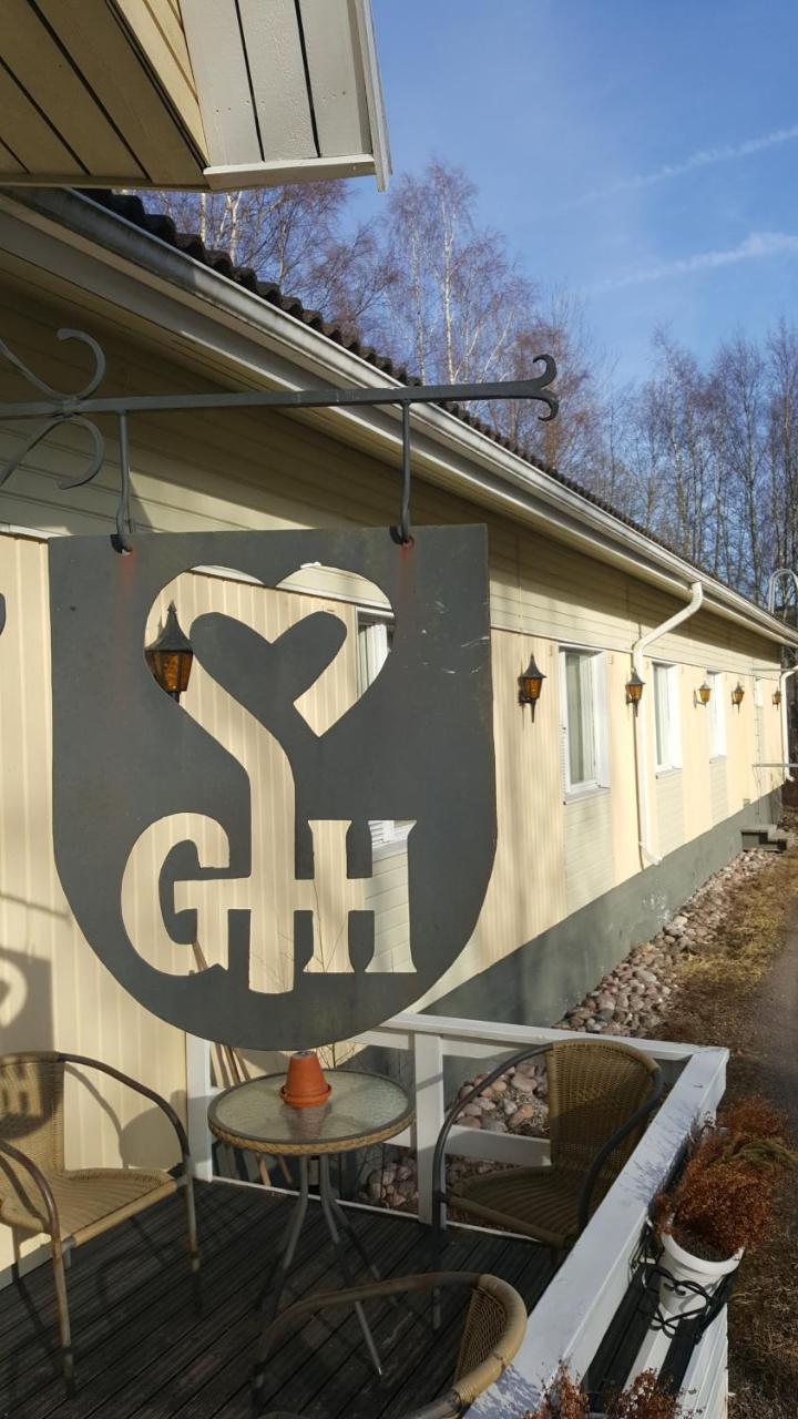 Raisio Gasthaus Henri מראה חיצוני תמונה